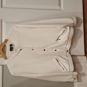 Chicos Travelor Collevtion Womans size 3 (16/18) Bomber style Jacket in winter w